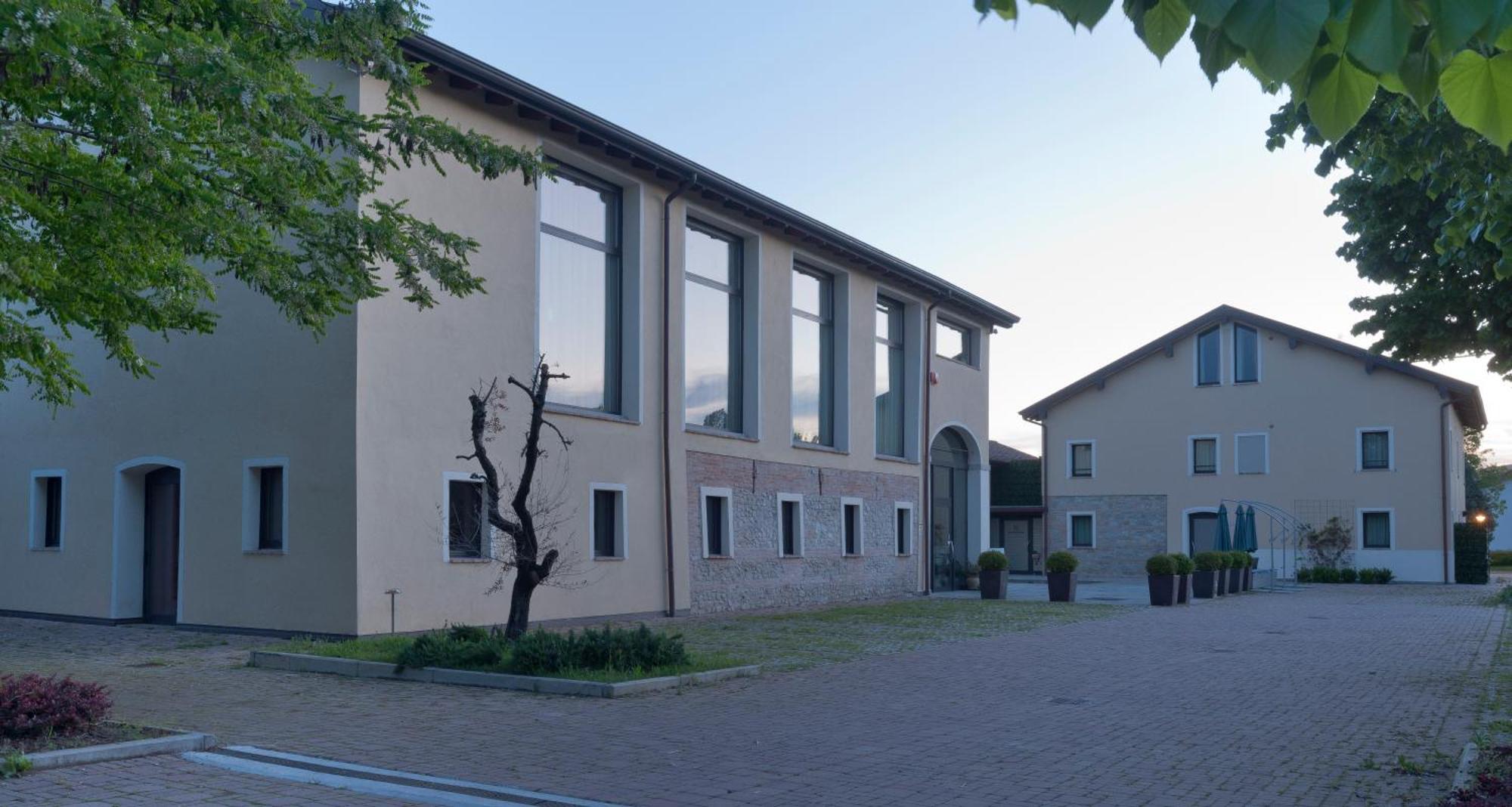 Locanda Sant'Ambrogio Rivalta  Ngoại thất bức ảnh
