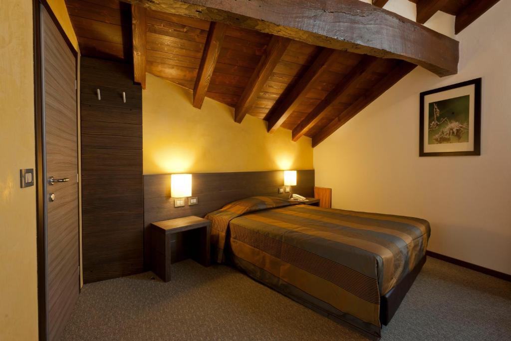 Locanda Sant'Ambrogio Rivalta  Phòng bức ảnh